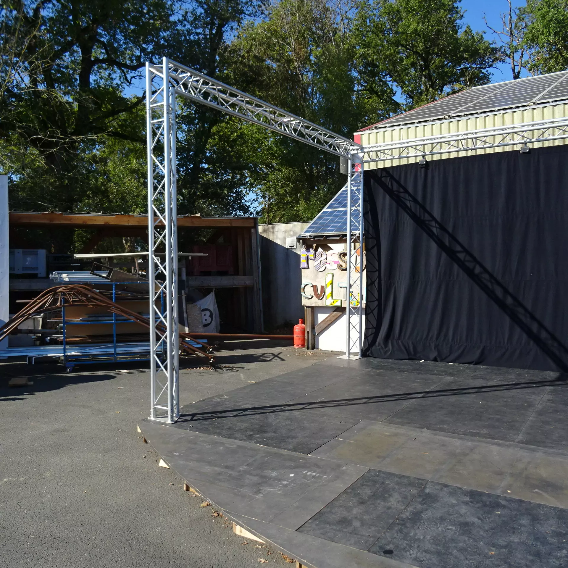 LRCSTR001-Scene-Pont-allu-Rideau-3_5