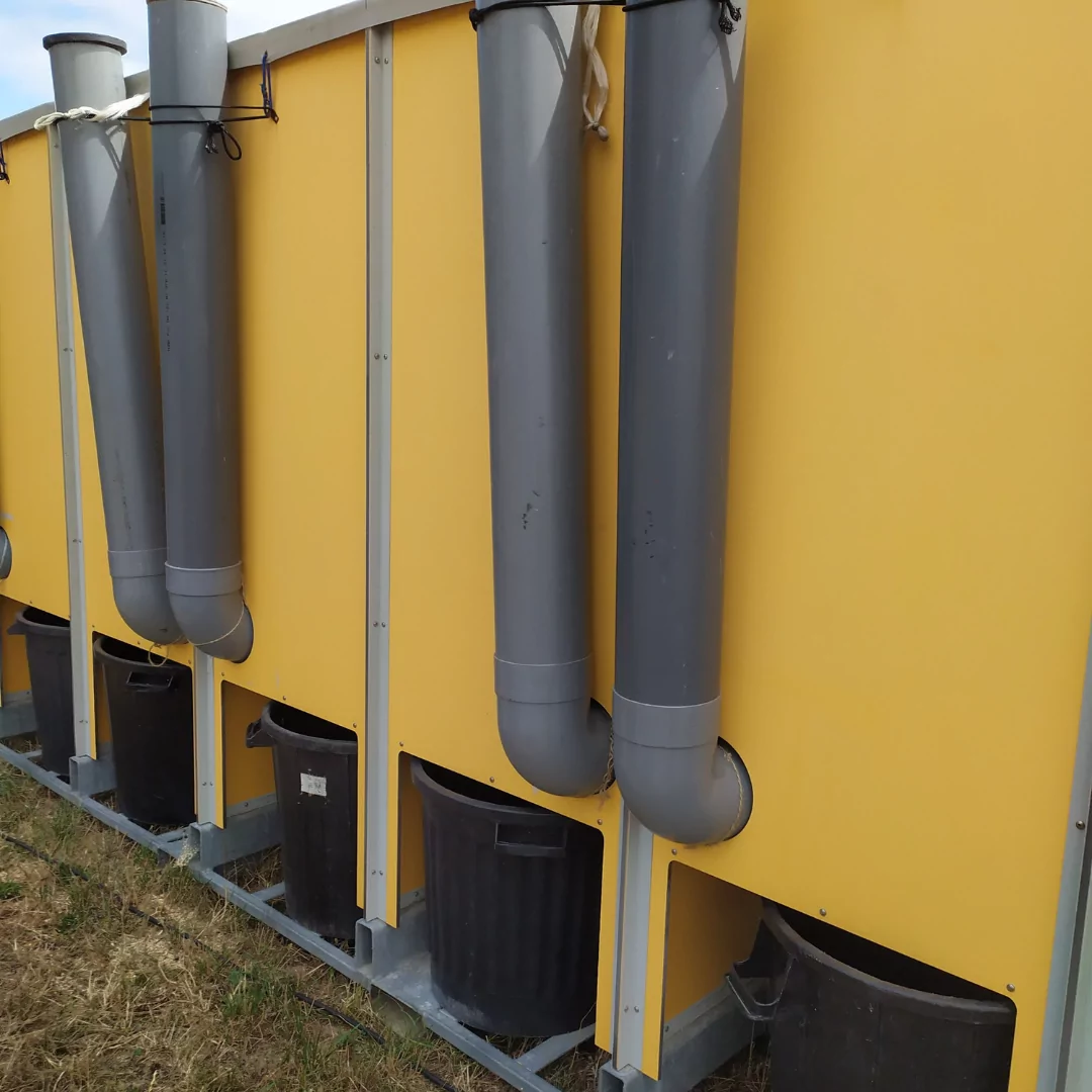 LRCMUT46-toilettes_seches_7cab_verso-2